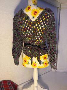 Shown on SM/Med as back