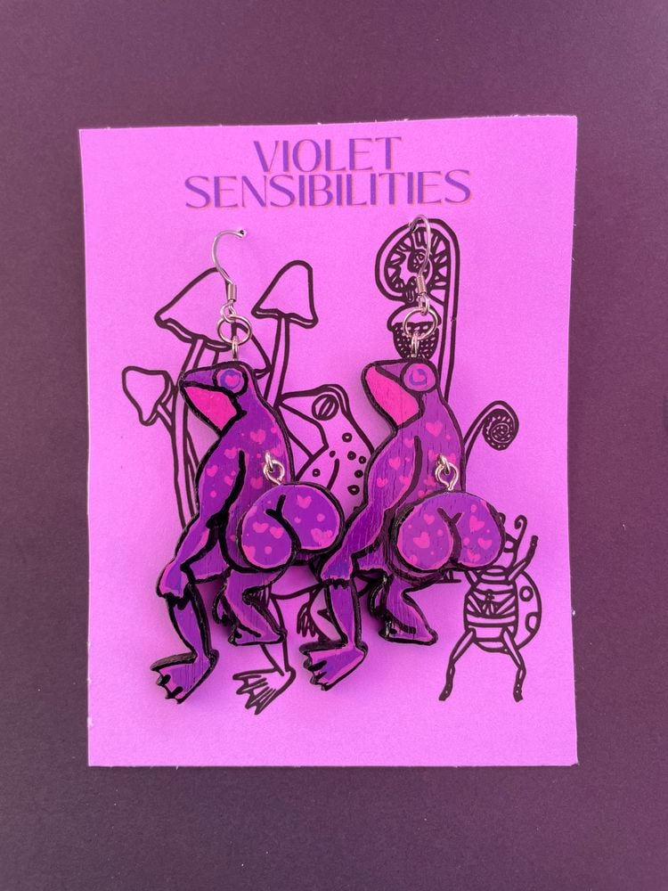 Booty Frog Purple w/Pink Heart Print Dangle Earrings