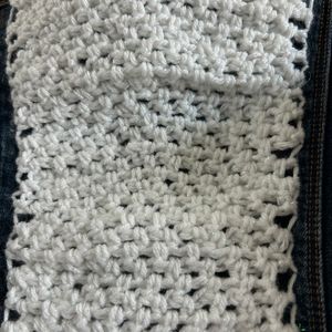 Slight sparkle to this yarn!