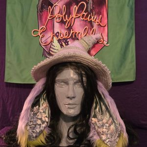 Twisteria witch lop hat