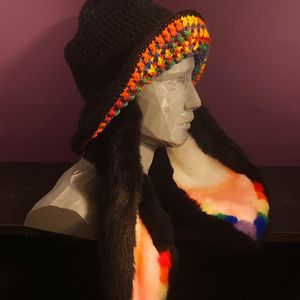 Side of rainbow 14in lop hat