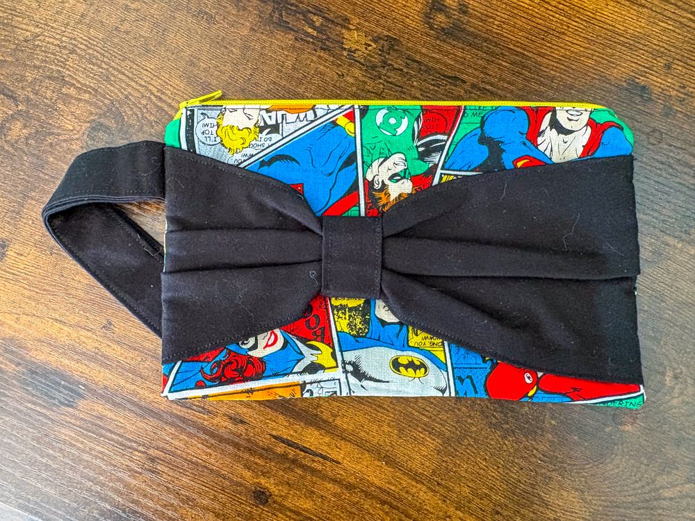 DC Comics Zipper Bag