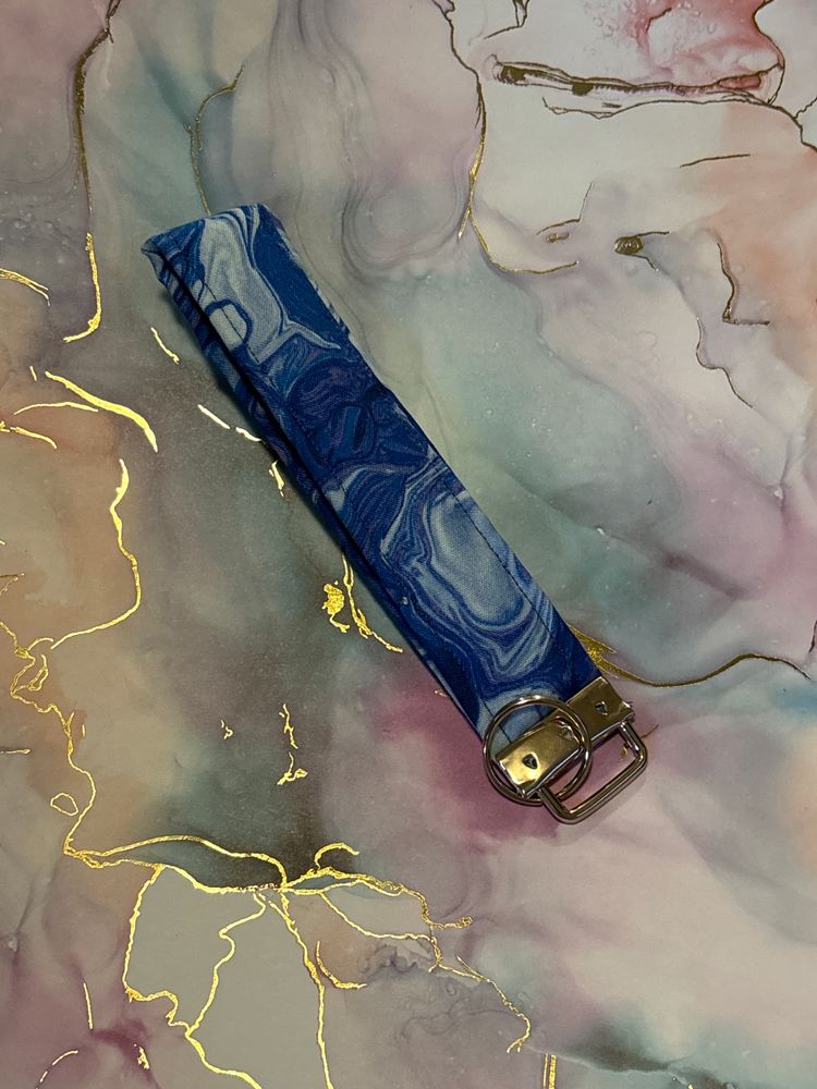 Waves keychain