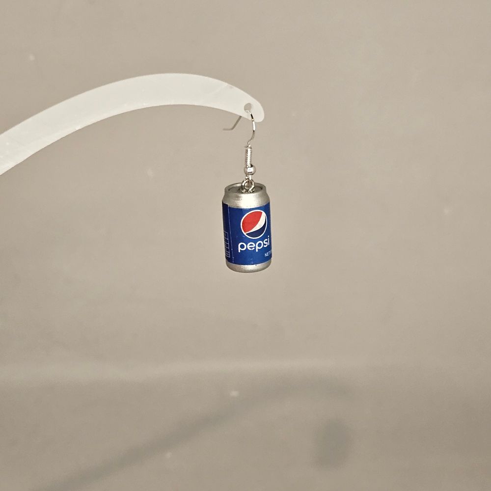 Item #181 Pepsi Earring