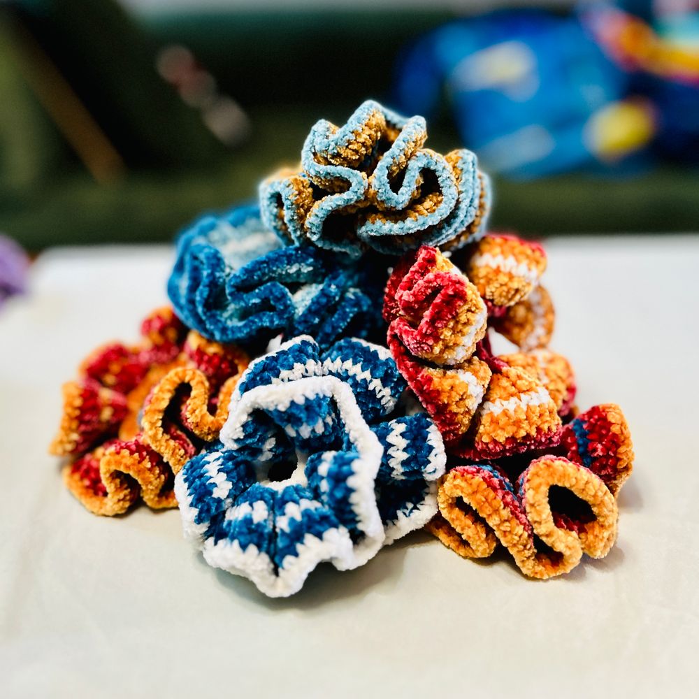 Jumbo Striped Scrunchies