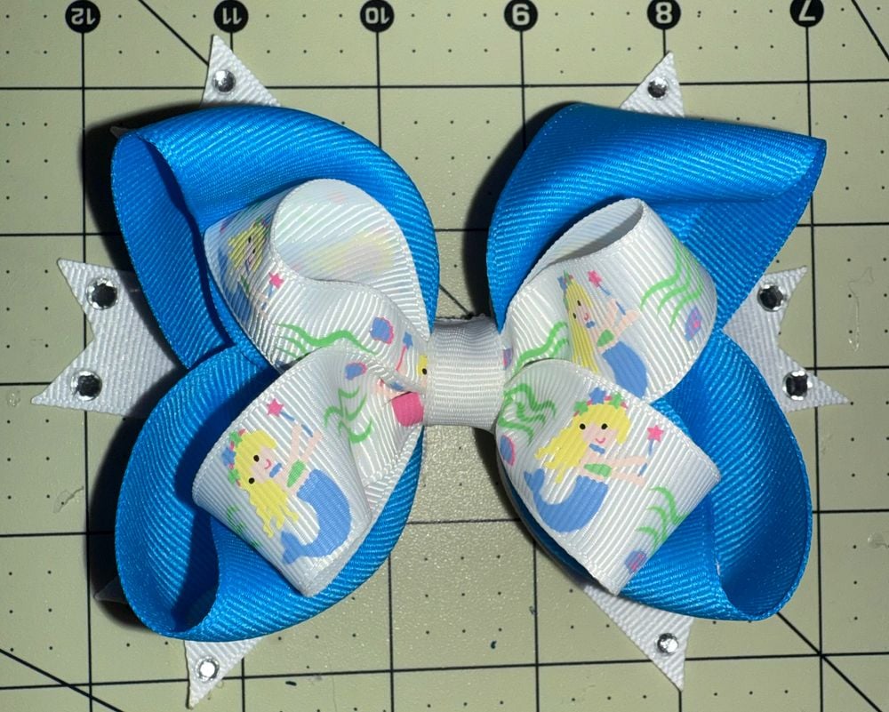 Double Layered Twisted Boutique Bow