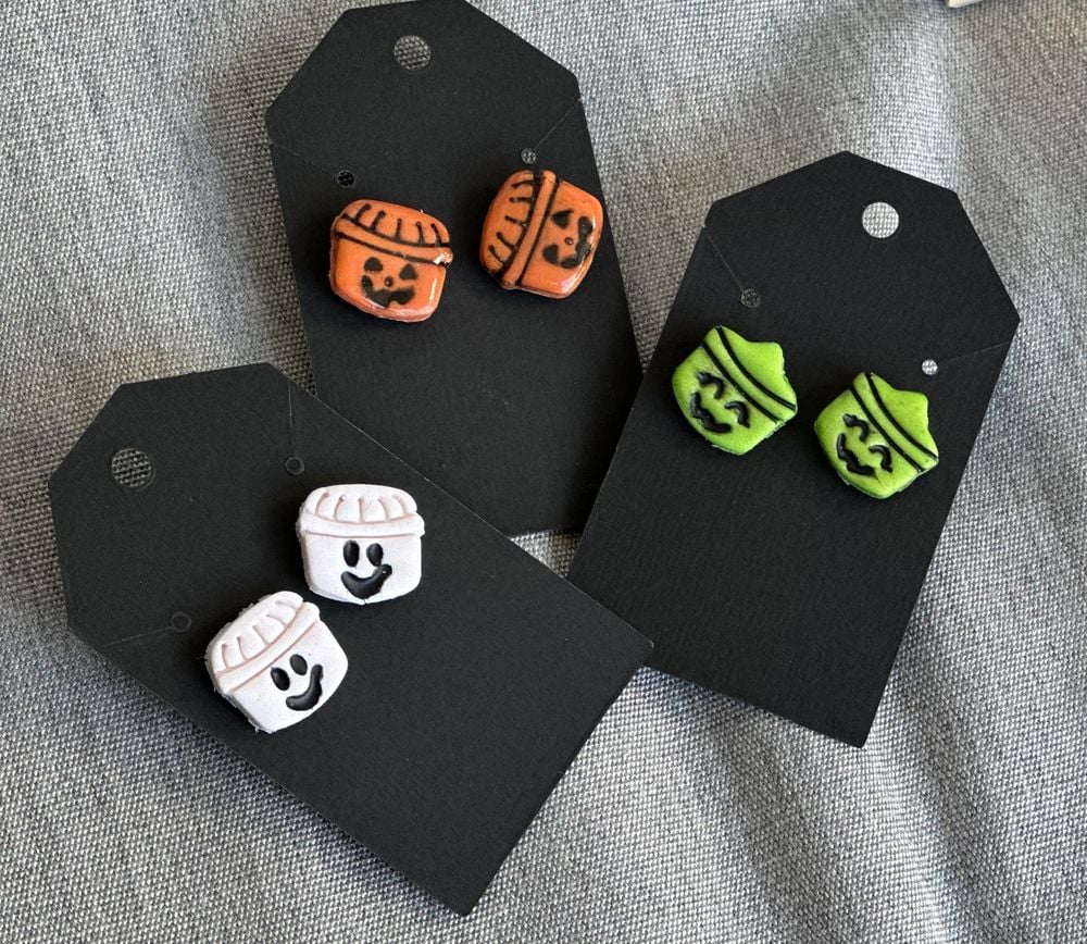 Spooky Bucket Earrings