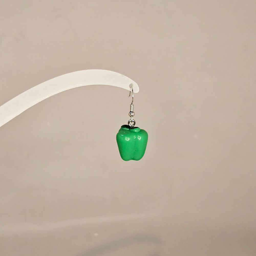 Item #153 Green Bell Pepper Earring