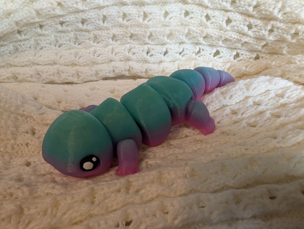 3D Printed Salamander (GLow In The Dark!)