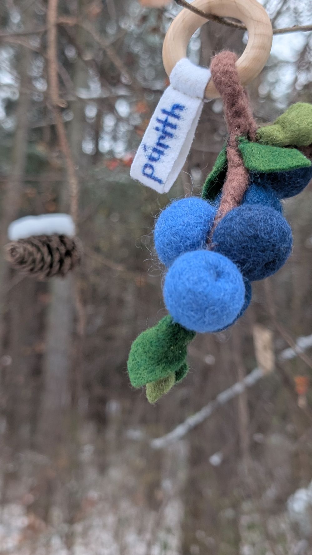 Huckleberry felt teether