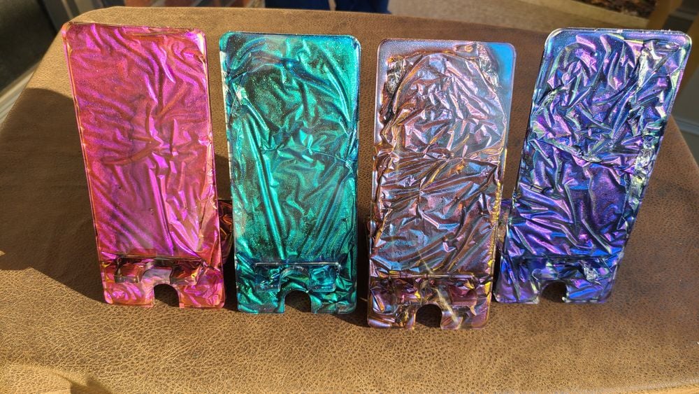 Crushed Velvet Cellphone Stand