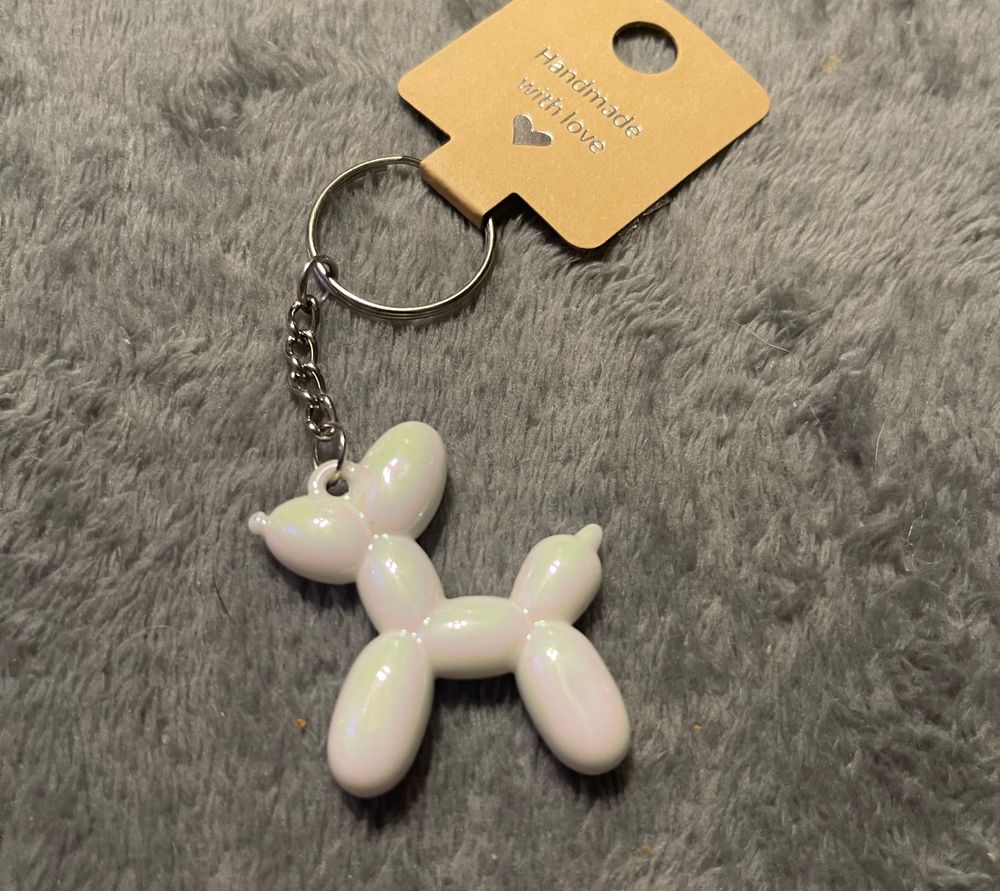 Shiny Balloon Dog Keychain 
