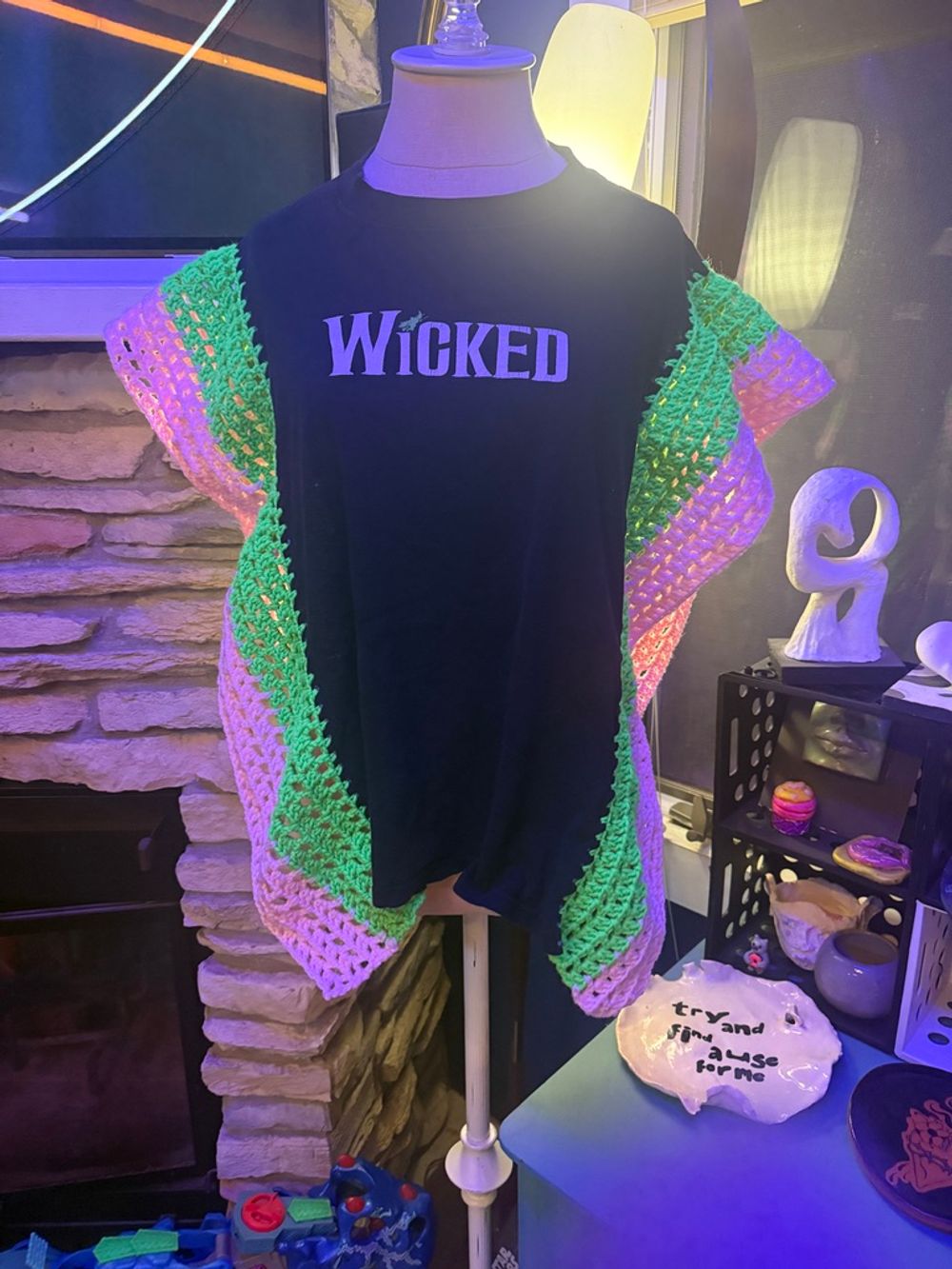 T-Shirt Poncho - Wicked