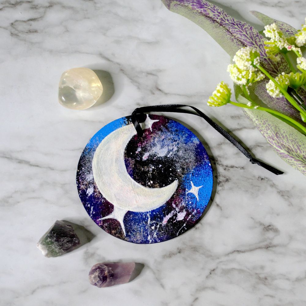 Waning Crescent Moon - Wooden Round Ornament