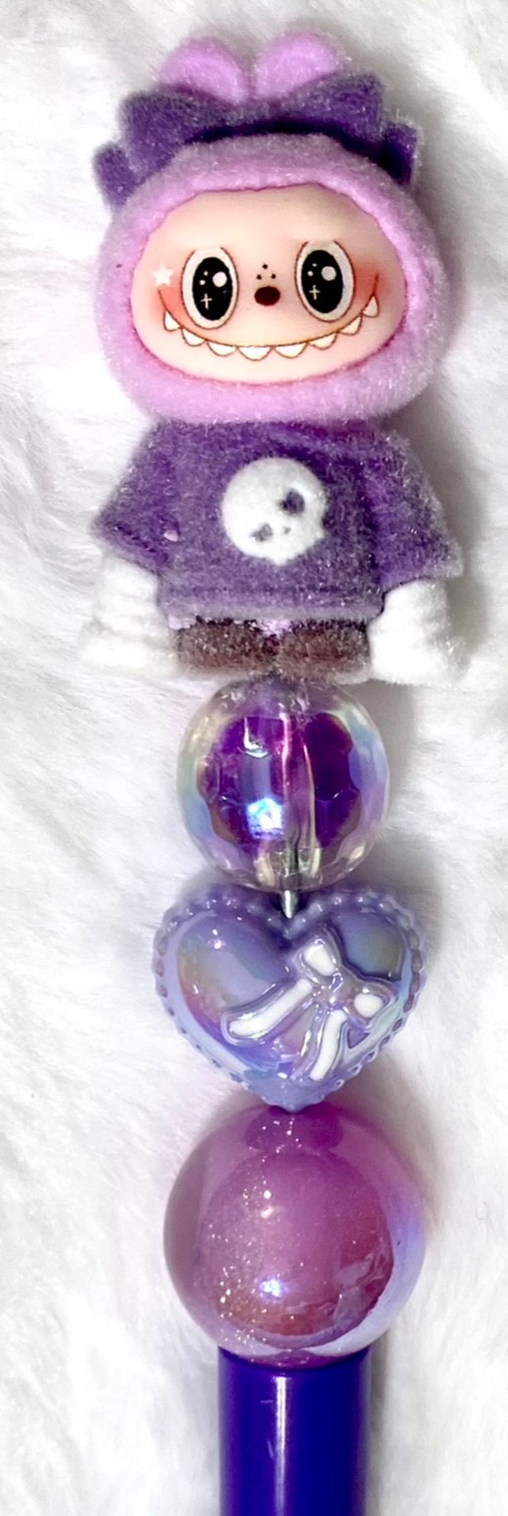 Monster grunge shirt pen