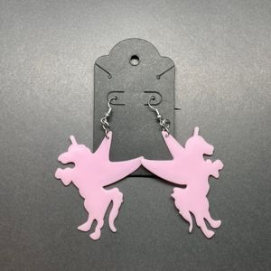 Unicorn 9 with silver-tone hooks