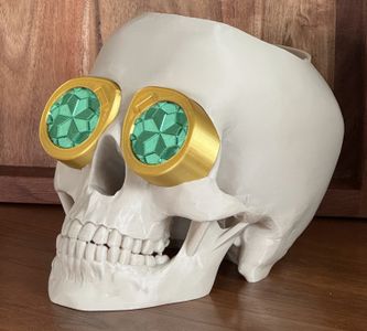 Bone Skull w/ Gold Goggles angle