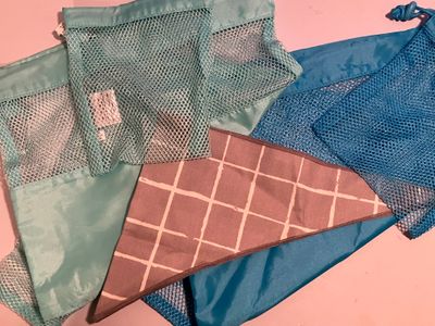 Thirty-One products. Mesh bag color options, plus free bandana.