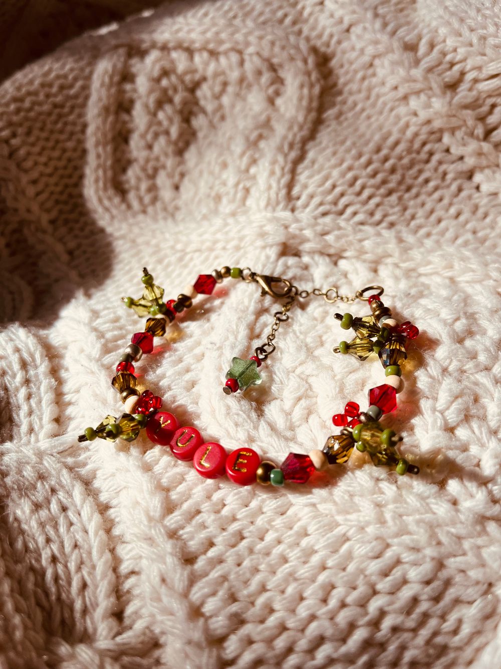 Yule Friendship Bracelet 