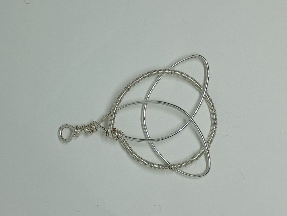 Triquetra pendant 