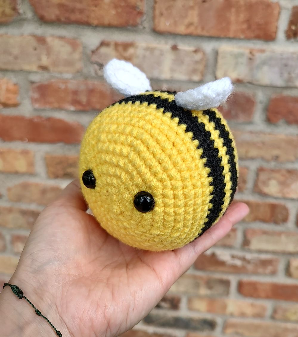 Bee Pattern