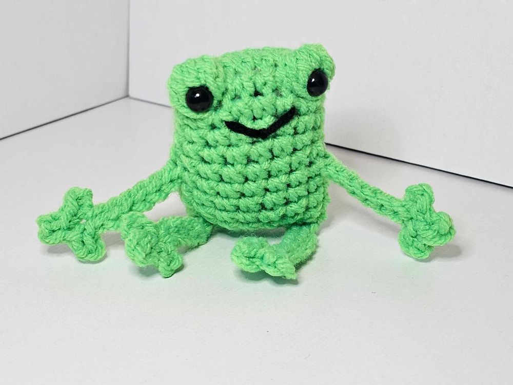 Crochet Leggy Frog