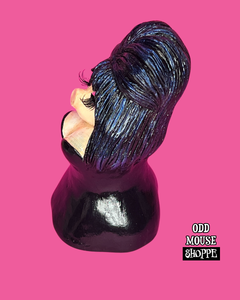 A side view of the sculpt