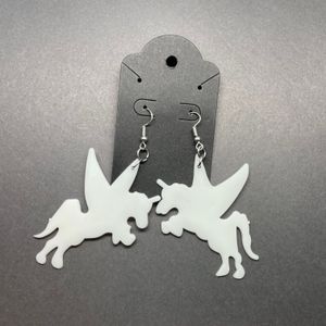 Unicorn 2 with silver-tone hooks