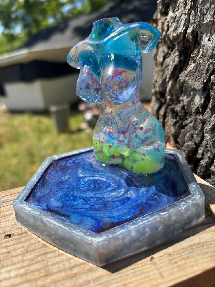 Goddess Body Mini Altar (medium)